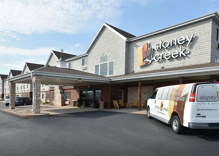 Cedar Creek Hotel Wausau - Rothschild