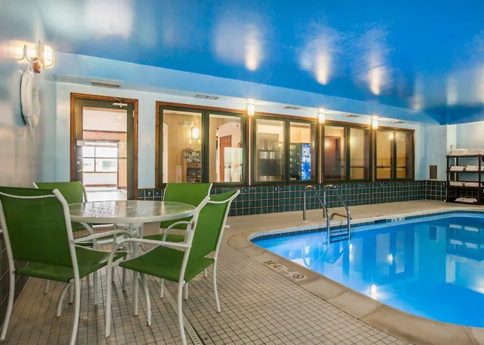 Econo Lodge Glens Falls - Lake George