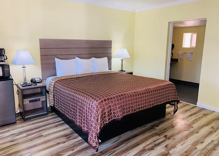 Morro Bay Beach Inn (Adults Only)
