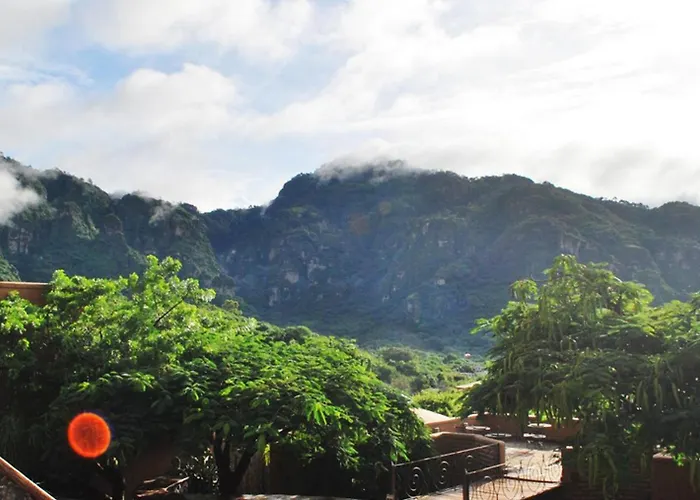 Hostal De La Luz - Spa Holistic Resort Tepoztlan