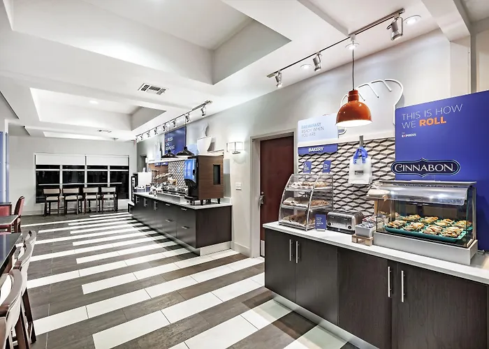 Holiday Inn Express Hotel And Suites Shreveport South Park Plaza By Ihg