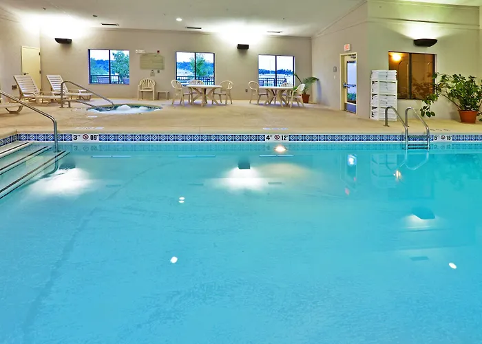 Holiday Inn Express Hotel & Suites Muskogee By Ihg
