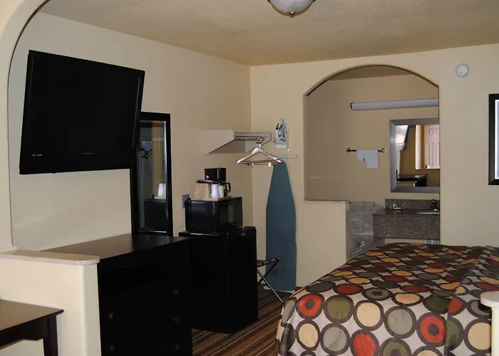 Cotulla Executive Inn