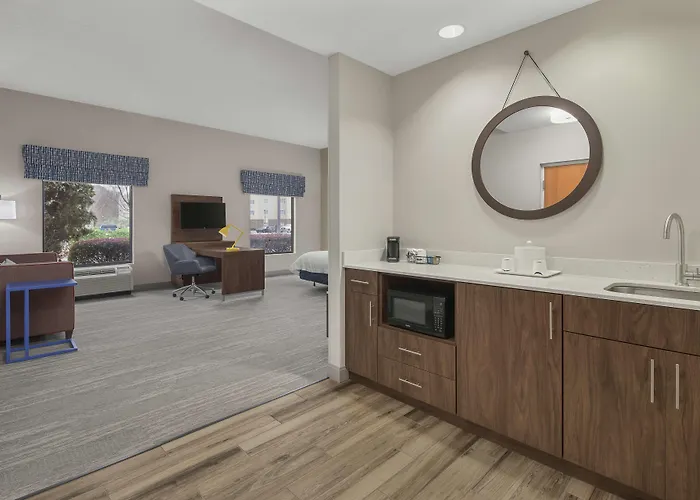Hampton Inn & Suites Macon I-75 North