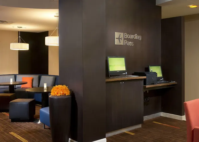 Courtyard By Marriott Memphis Collierville