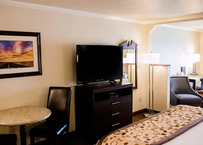 Ramada By Wyndham Moses Lake