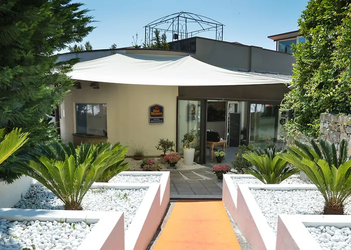 Santo Stefano al Mare Hotels