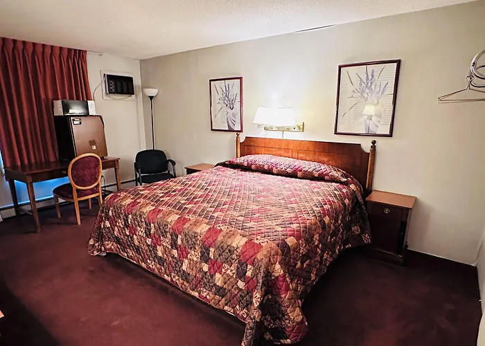 Pamola Motor Lodge Millinocket