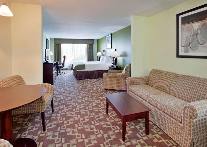 Holiday Inn Express Hotel & Suites St. Charles By Ihg Saint Charles