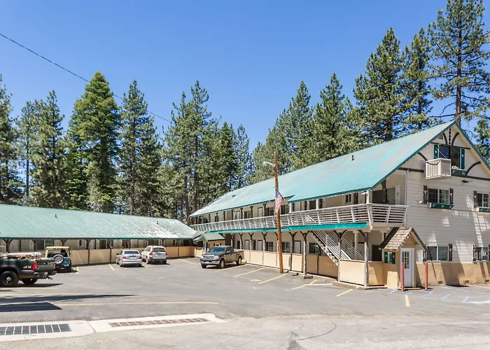 Econo Lodge Inn & Suites Heavenly Village Area South Lake Tahoe