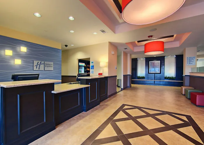 Holiday Inn Express & Suites Cotulla By Ihg