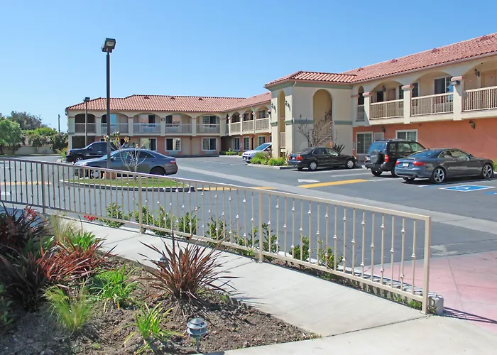 Crystal Inn Suites & Spas Inglewood
