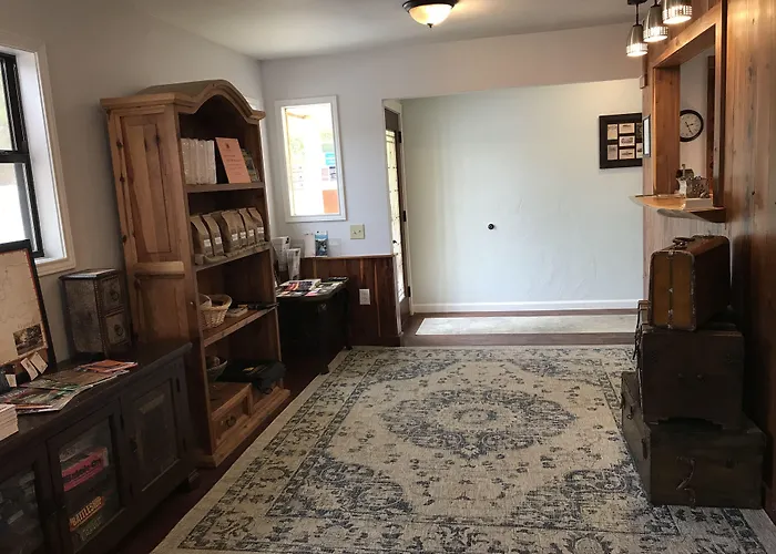 Square Inn Wimberley