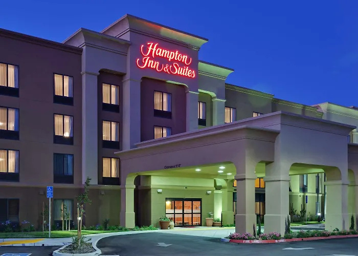 Hampton Inn & Suites Fresno - Northwest Herndon