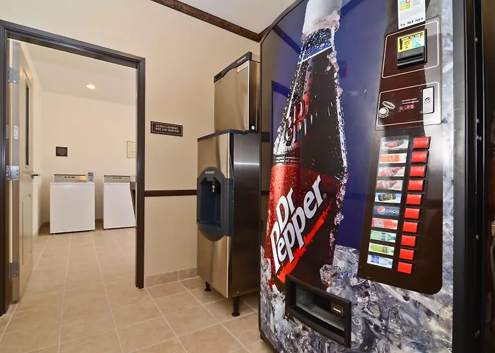 Best Western Plus Emory At Lake Fork Inn & Suites