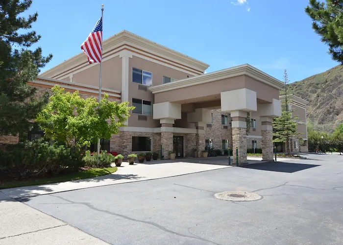 Wood River Inn & Suite Hailey