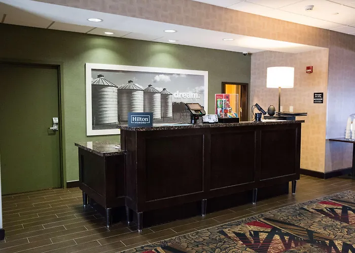 Hampton Inn & Suites Bismarck Northwest