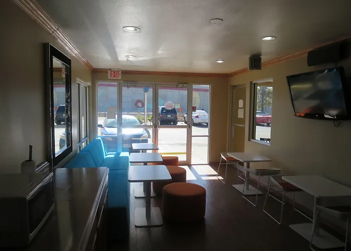 Howard Johnson By Wyndham Odessa Tx