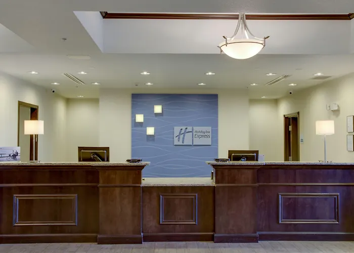 Holiday Inn Express & Suites Nevada By Ihg
