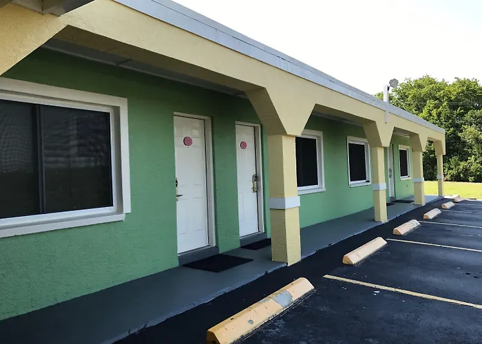 Apollo Inn - Cocoa