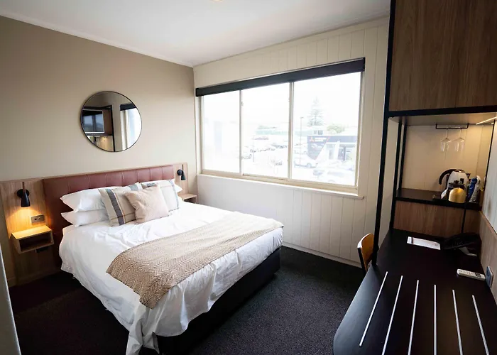Wirrabara Hotels