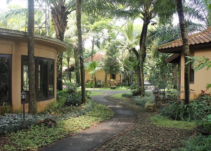 Salatiga Hotels