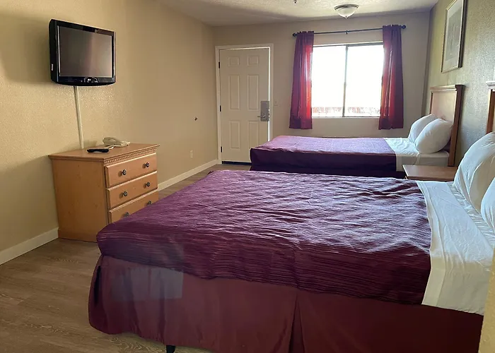Centralia Inn