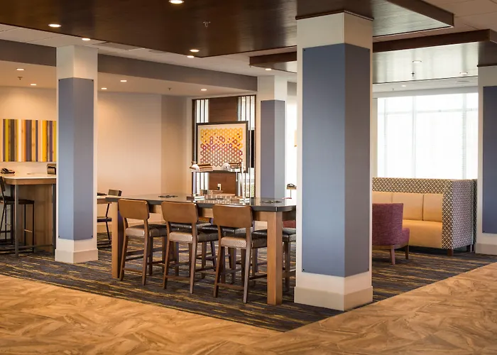 Holiday Inn Express & Suites Rock Falls By Ihg