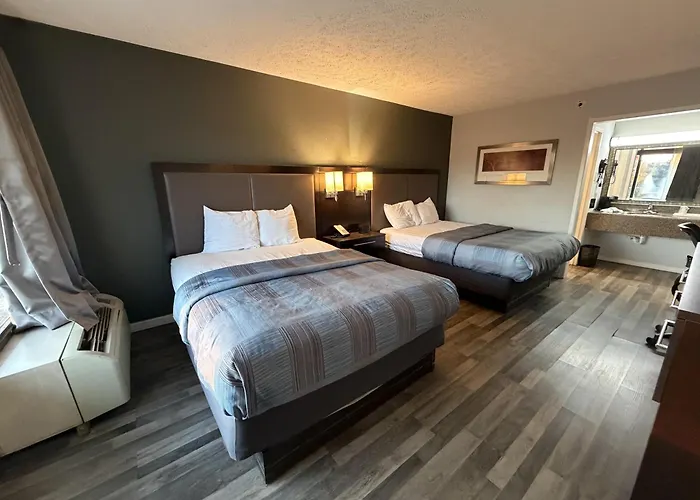 Wilkes-Barre Inn & Suites