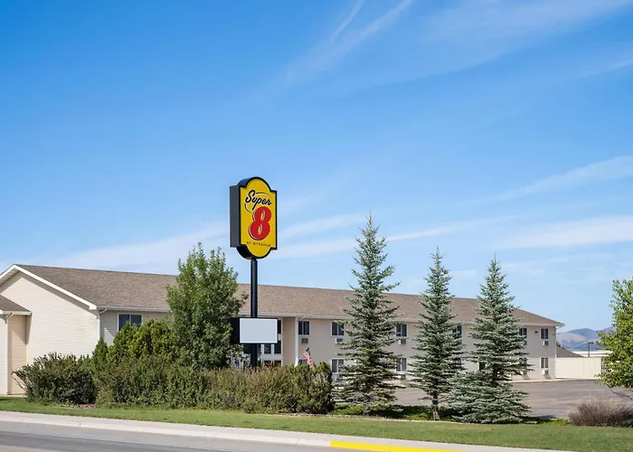 Super 8 By Wyndham Lewistown Hotel