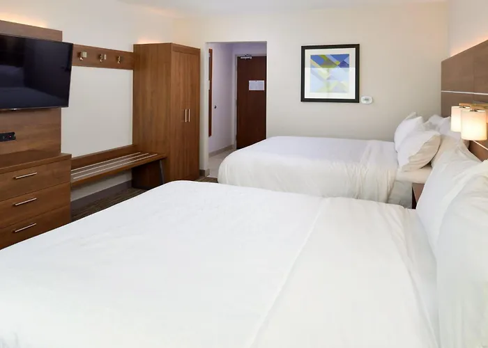 Holiday Inn Express & Suites - Ottumwa By Ihg