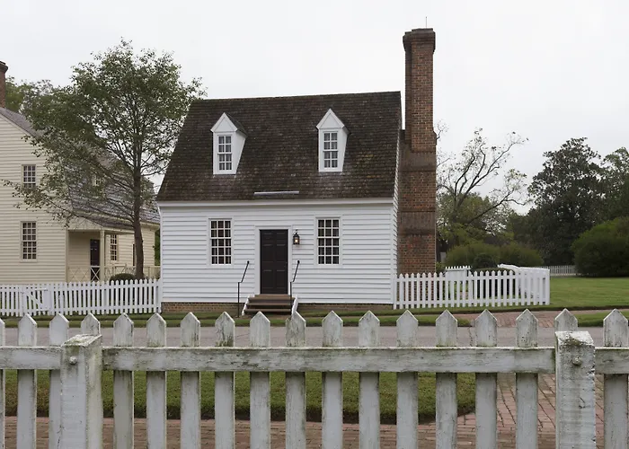 Colonial Houses Historic Lodging Williamsburg
