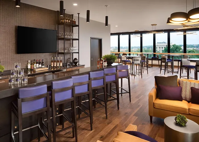 Doubletree By Hilton Greeley At Lincoln Park Hotel