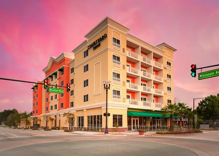 Courtyard By Marriott Deland Historic Downtown Hotel