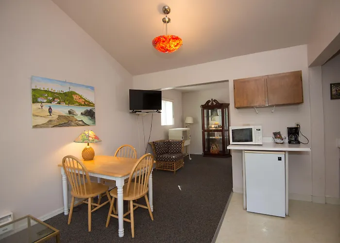 Monte Rio Hotels