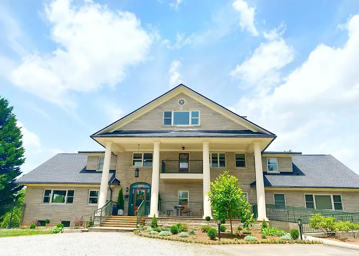 Skylaranna Resort & Spa Hendersonville
