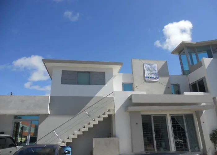 Zen Retreat City Center Near Train San Juan