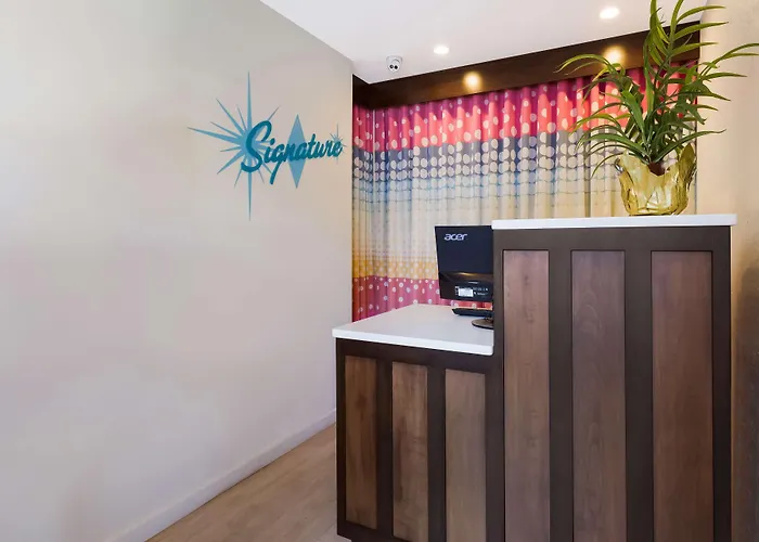 Signature Inn Oakland