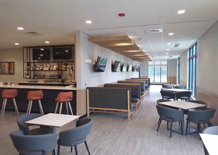 Holiday Inn - Kansas City - Northeast By Ihg