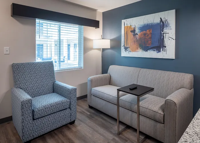 Stayapt Suites Alexandria-Fort Belvoir