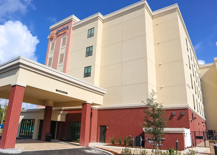 Comfort Suites Gainesville Near University