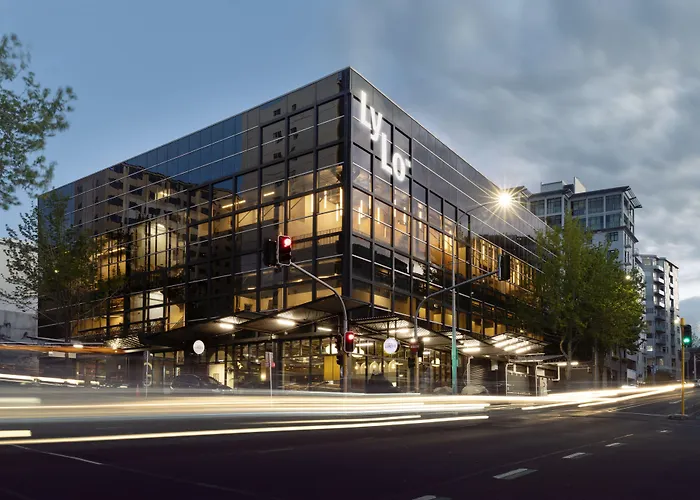 Te Kauwhata Hotels