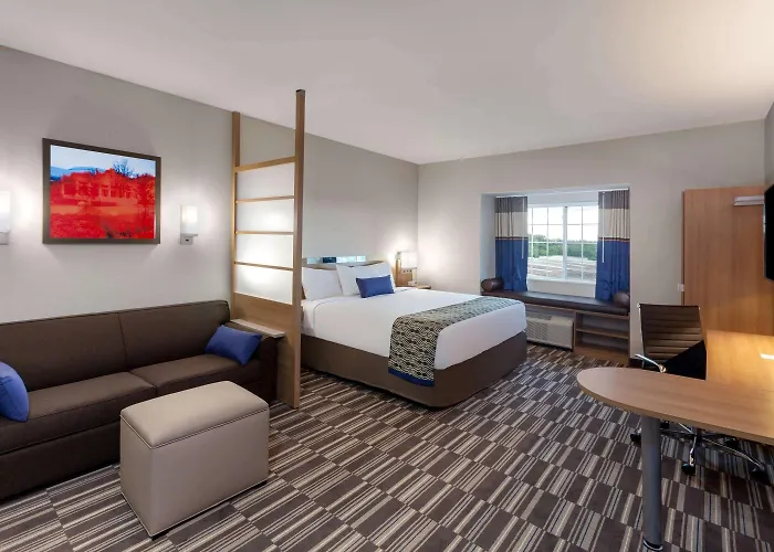 Microtel Inn & Suites By Wyndham College Station