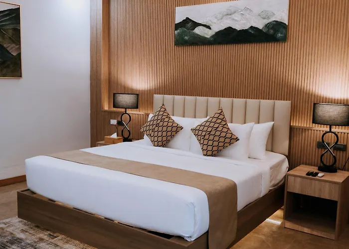 La Trinidad Hotels