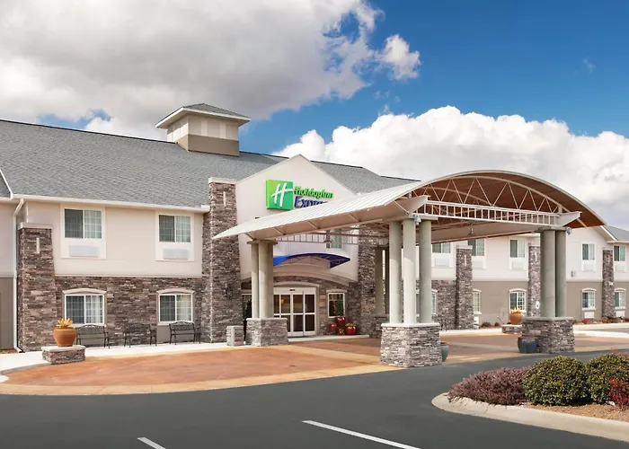 Holiday Inn Express Monticello By Ihg