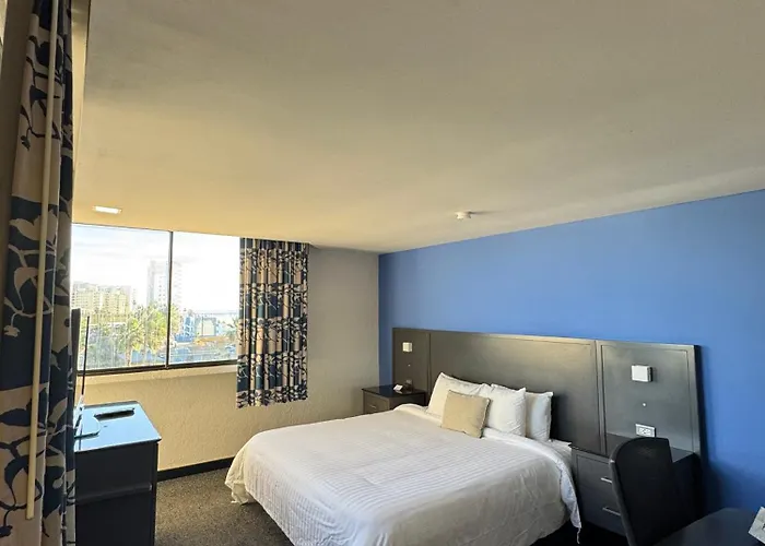 Hotel Corona Plaza Rosarito