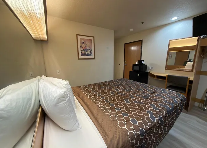 Americas Best Value Inn And Suites Ada