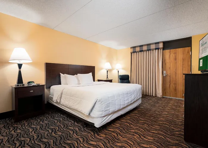 Mcm Grande Fundome Odessa Hotel