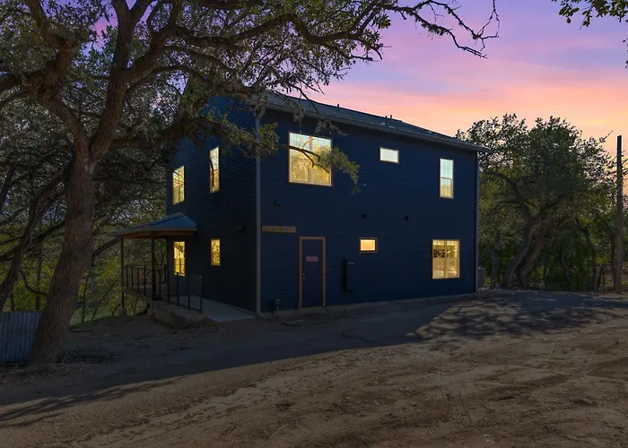 7A Ranch Hotel Wimberley