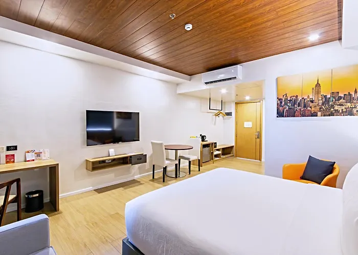Urdaneta Hotels